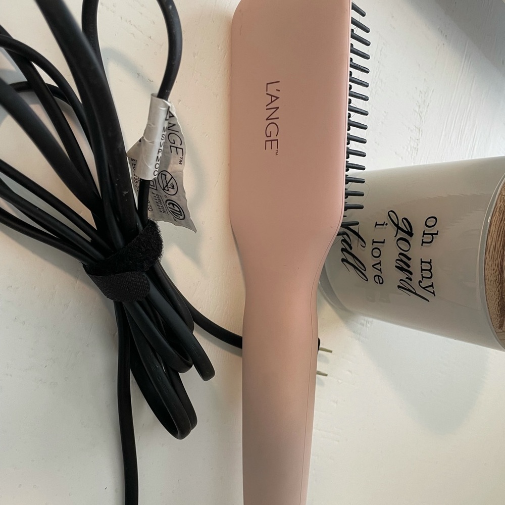 Gently used L’ange Straightening Brush